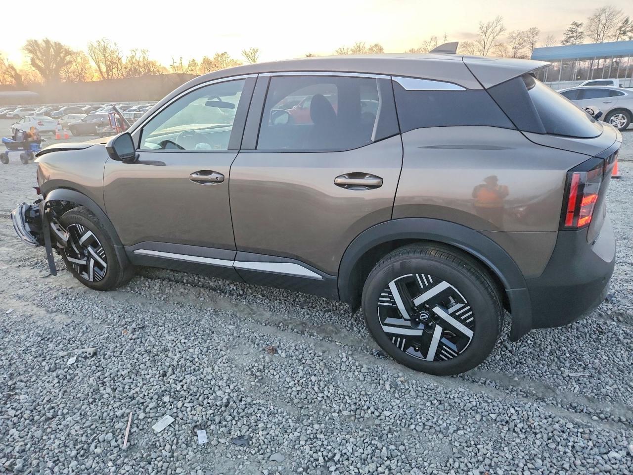 2025 Nissan Kicks Sv - Фото 2
