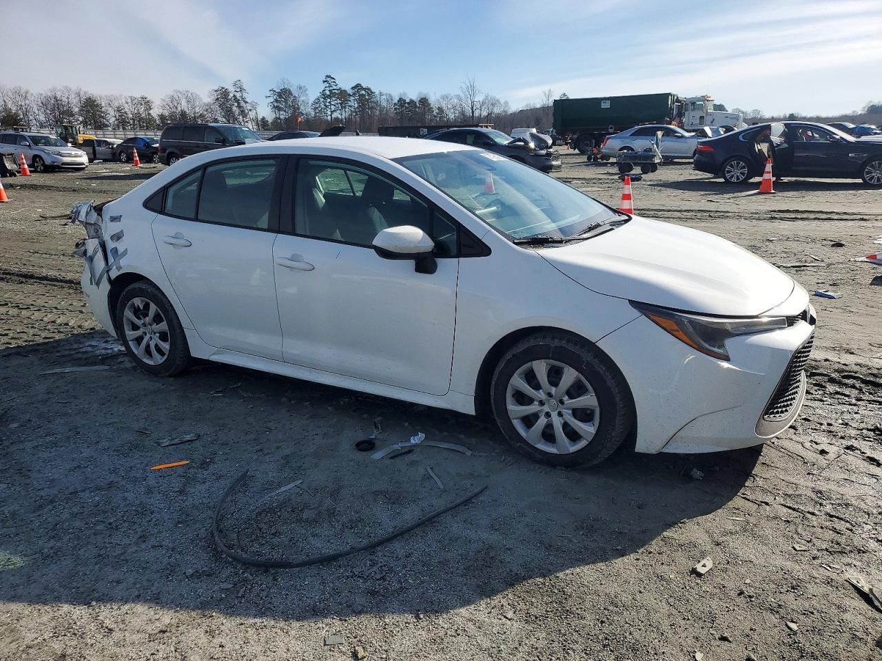 2021 Toyota Corolla Le - Image 4