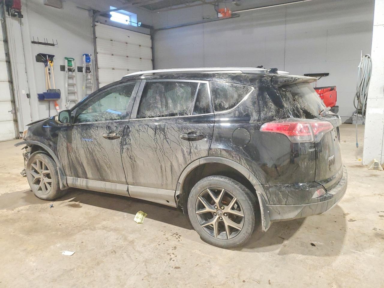 2018 Toyota Rav4 Se - Image 2
