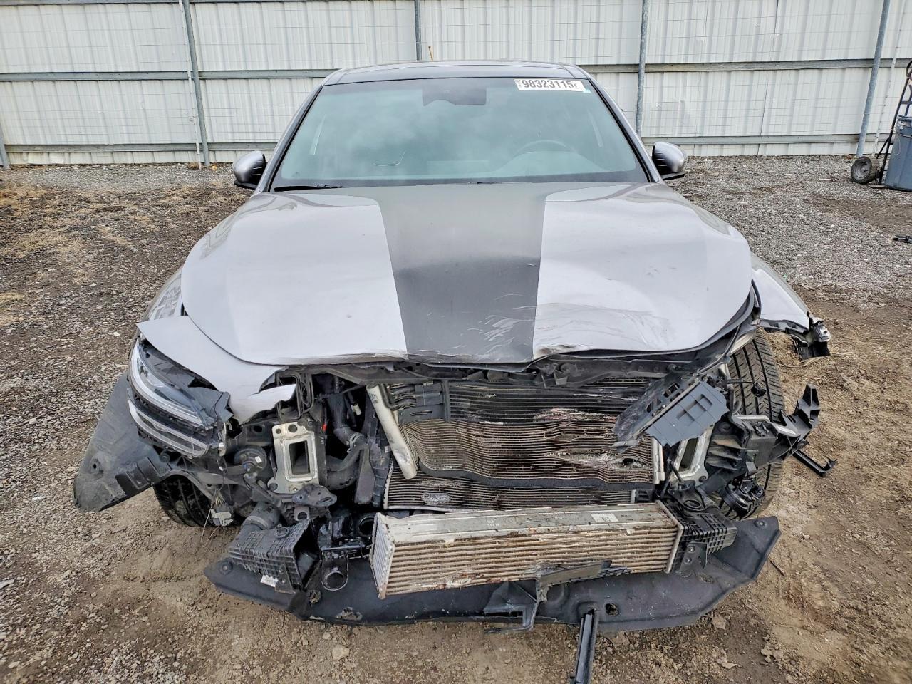 2022 Genesis G70 Base - Фото 5