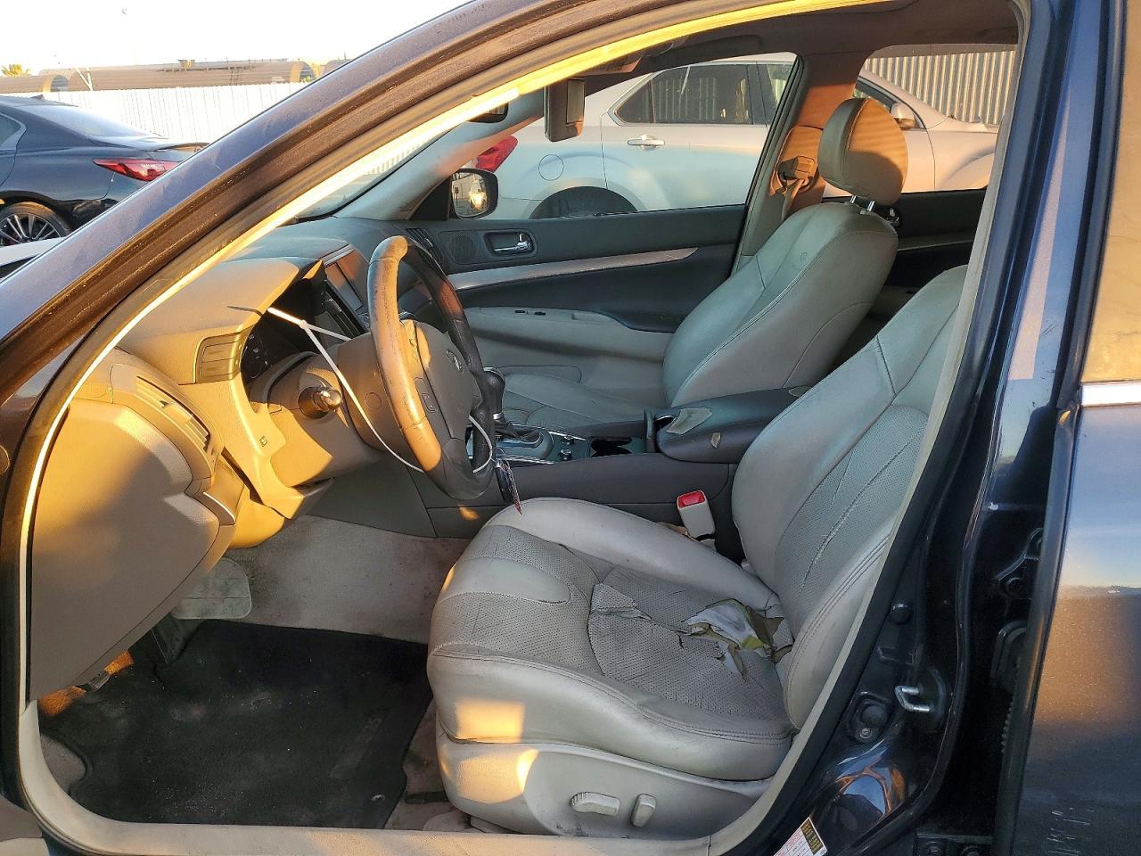 2011 Infiniti G25 Base - Фото 7