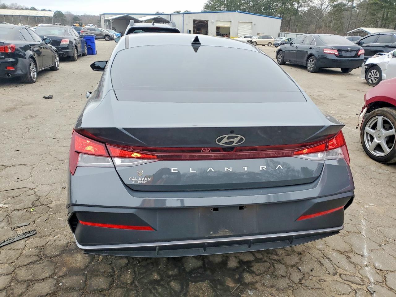 2024 Hyundai Elantra Sel - Image 6