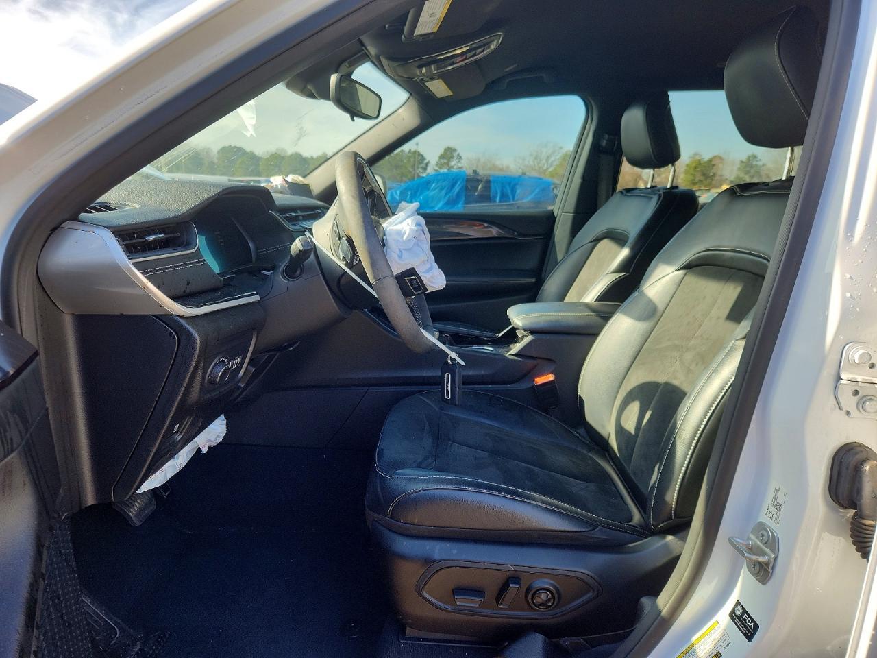 2023 Jeep Grand Cherokee L Laredo - Фото 7