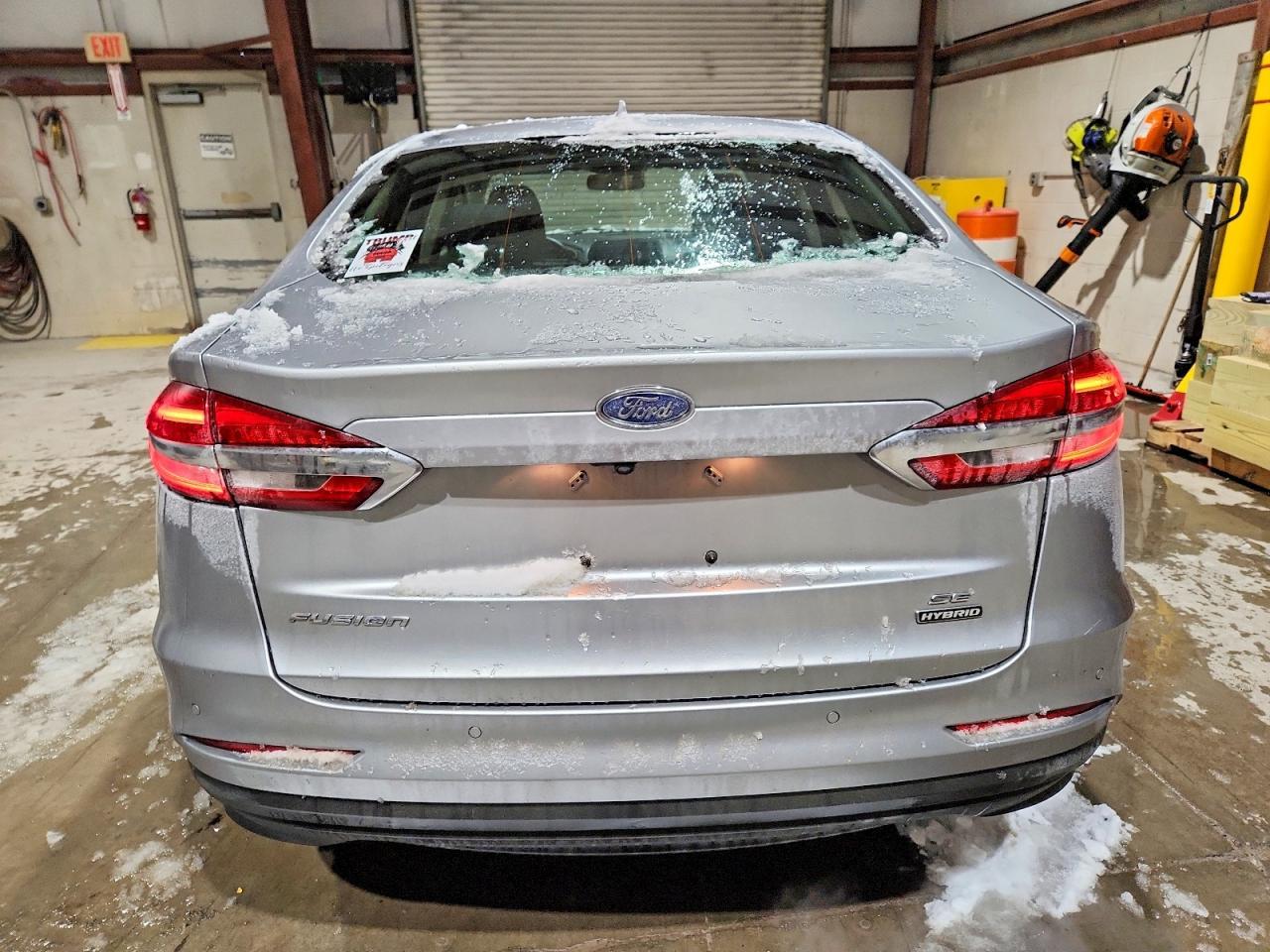2020 Ford Fusion Se - Фото 6