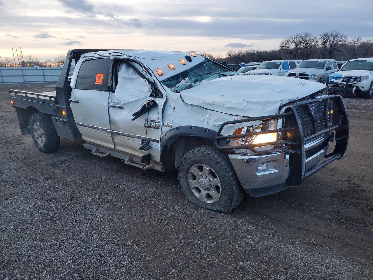 2016 Ram 2500 Slt Flatbed Truck - Image 4