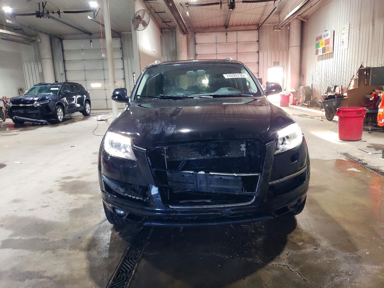2012 Audi Q7 Premium Plus - Image 5