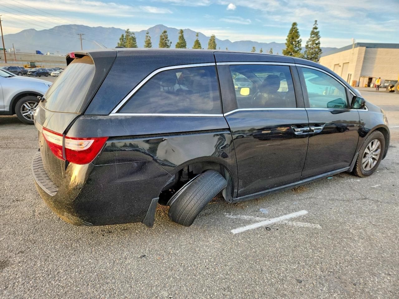 2012 Honda Odyssey Exl - Фото 3