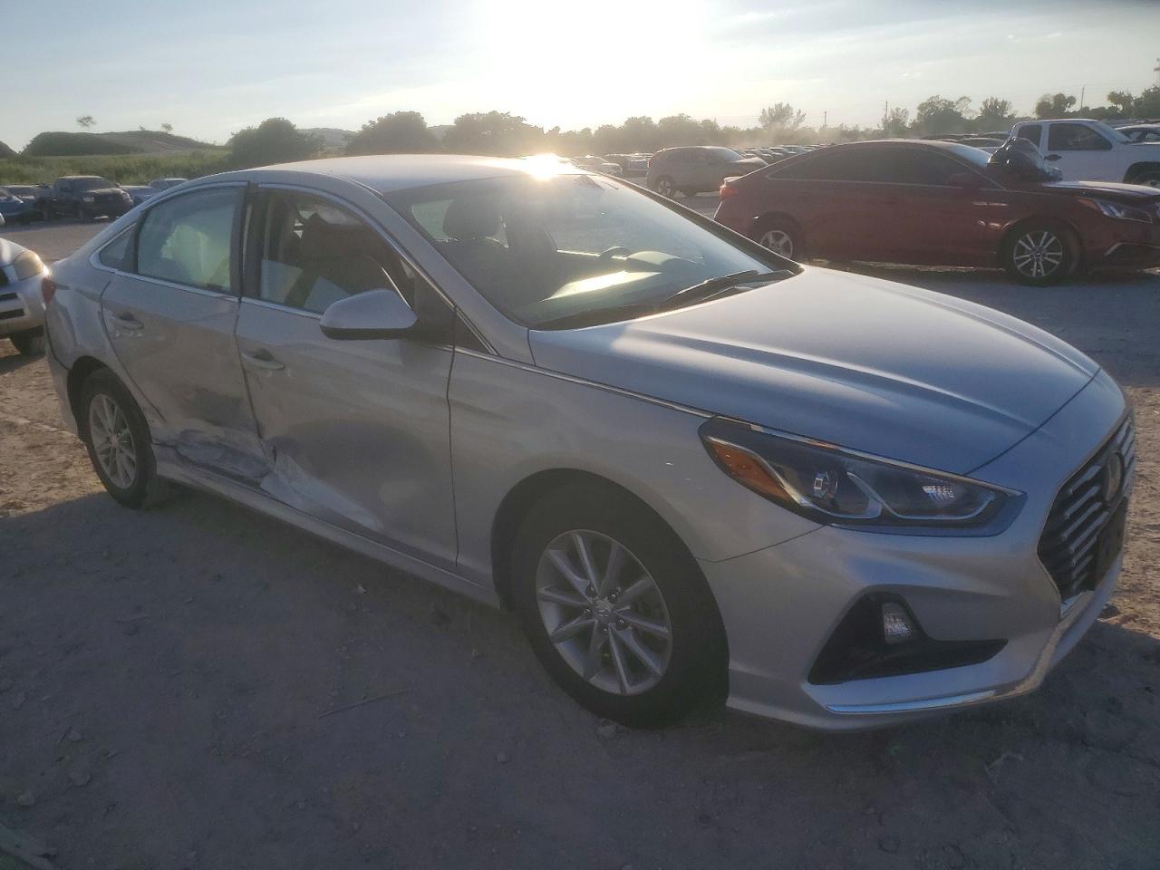 2019 Hyundai Sonata Se - Фото 4