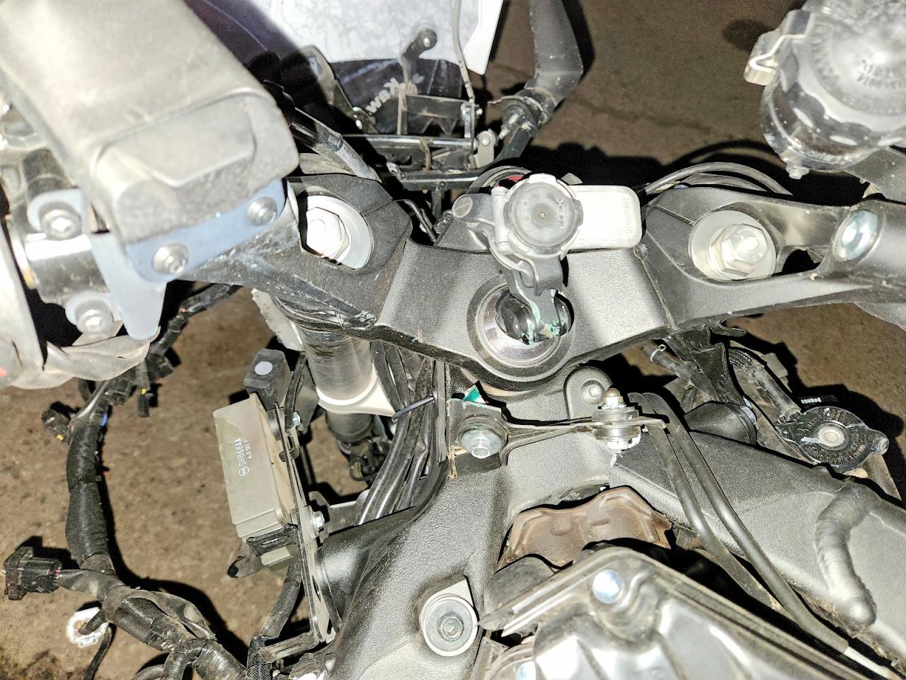 2025 Kawasaki Zx1100 J - Фото 7