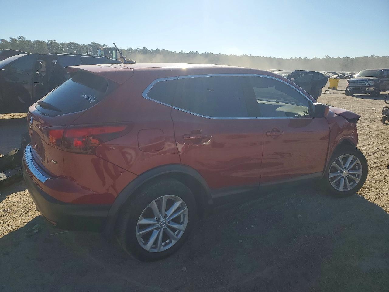 2017 Nissan Rogue Sport S - Фото 3