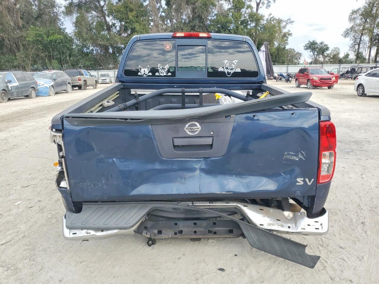 2015 Nissan Frontier S - Image 6