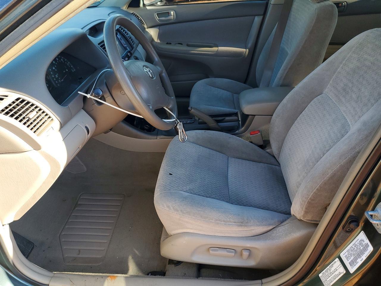 2002 Toyota Camry Le - Фото 7
