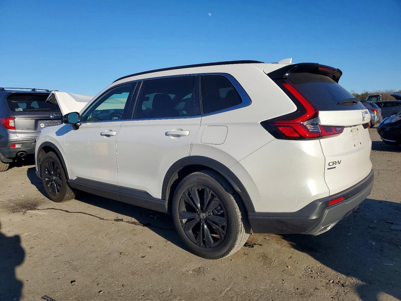 2025 Honda Cr-V Sport Touring - Image 2