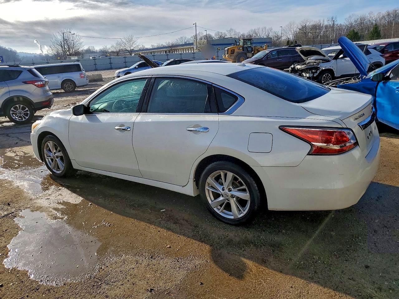 2014 Nissan Altima 2.5 - Фото 2