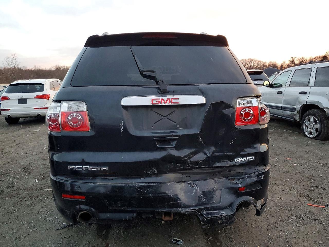 2011 GMC Acadia Denali - Image 6