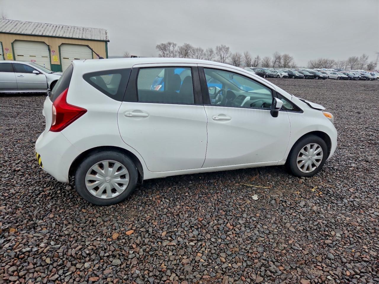 2016 Nissan Versa Note S - Фото 3