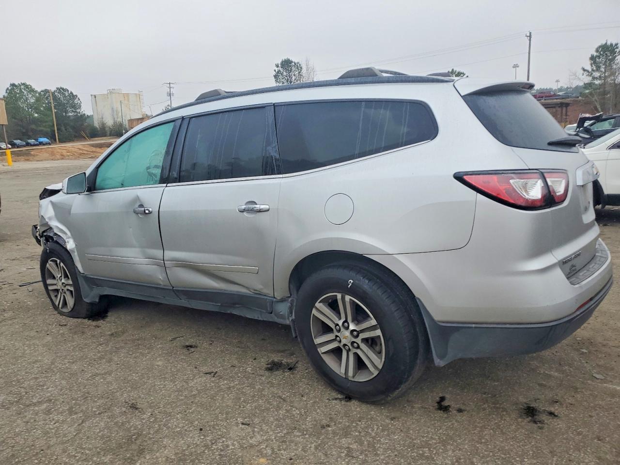 2017 Chevrolet Traverse Lt - Фото 2
