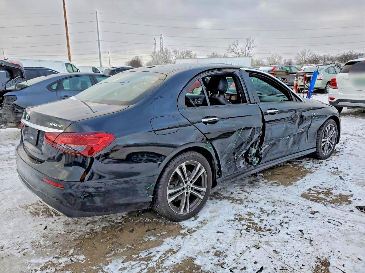 2021 Mercedes-Benz E 350 4Matic - Фото 3