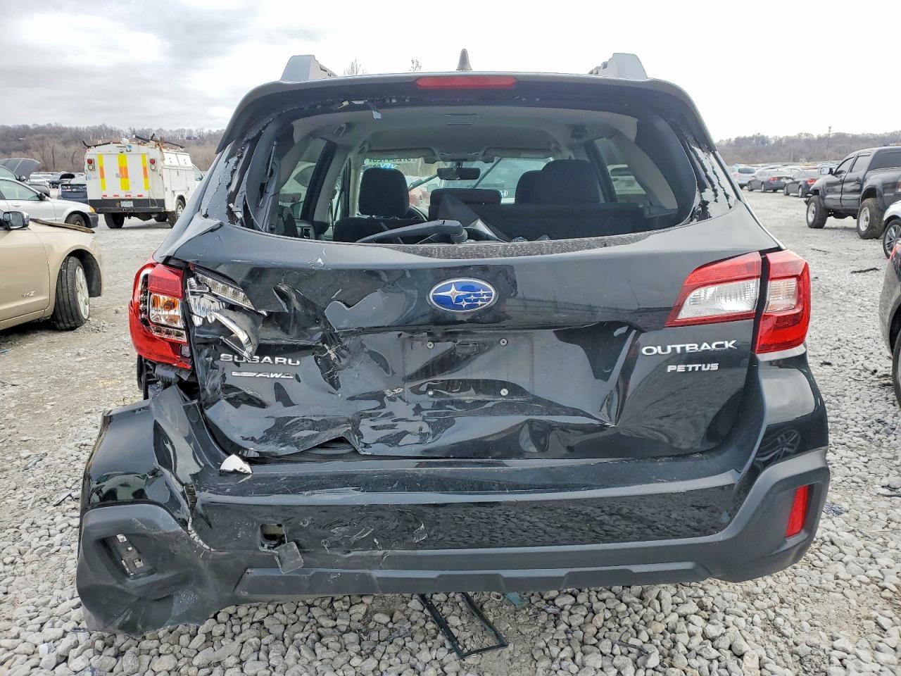 2019 Subaru Outback 2.5I Premium - Image 6
