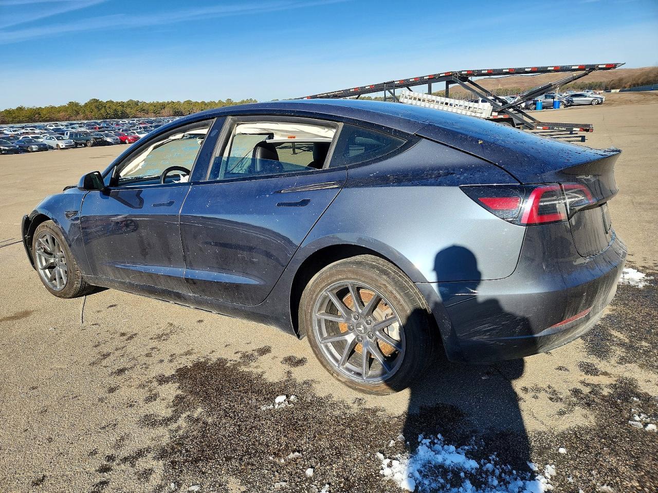 2023 Tesla Model 3 - Фото 2