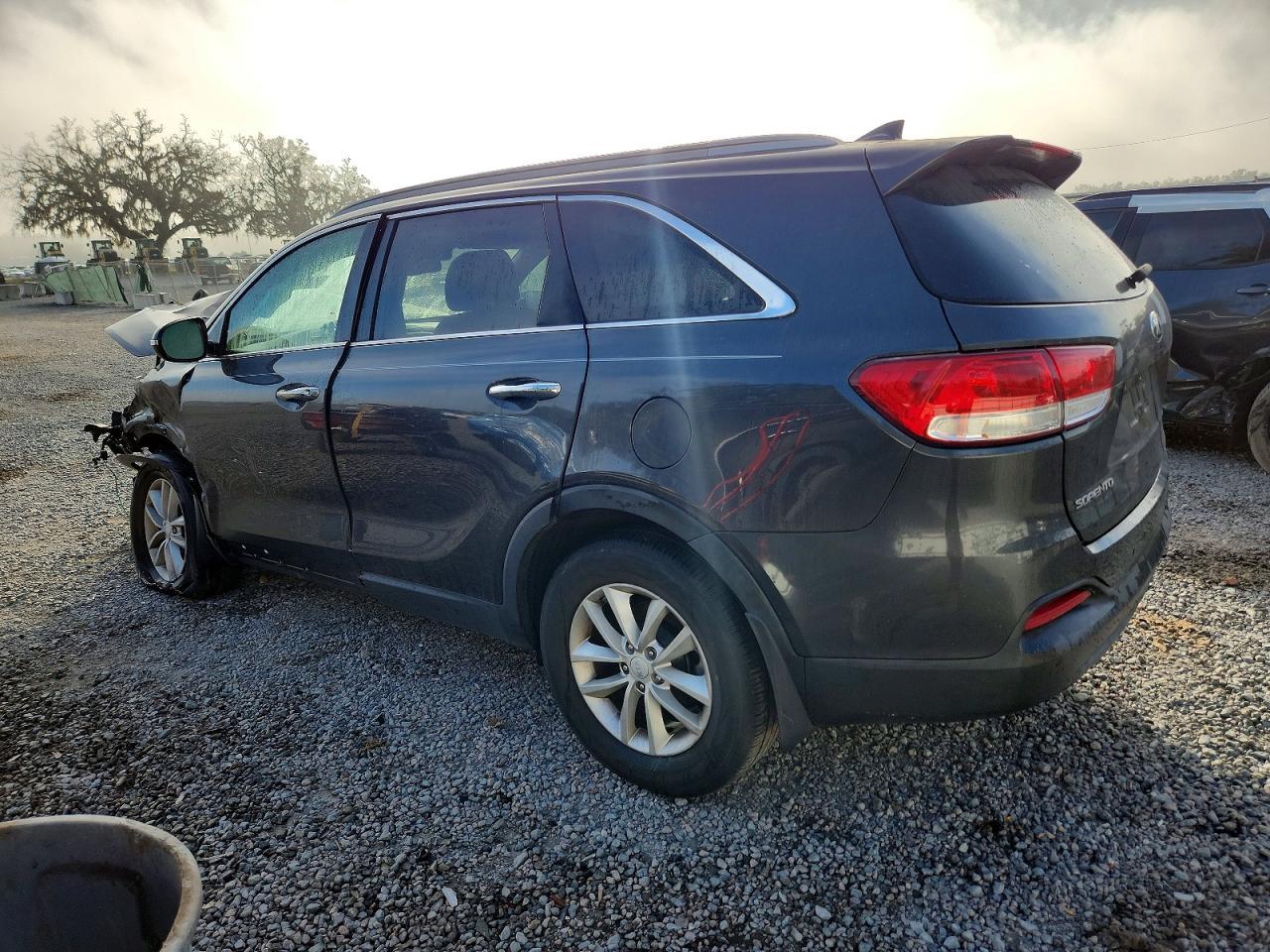 2017 Kia Sorento Lx - Фото 2
