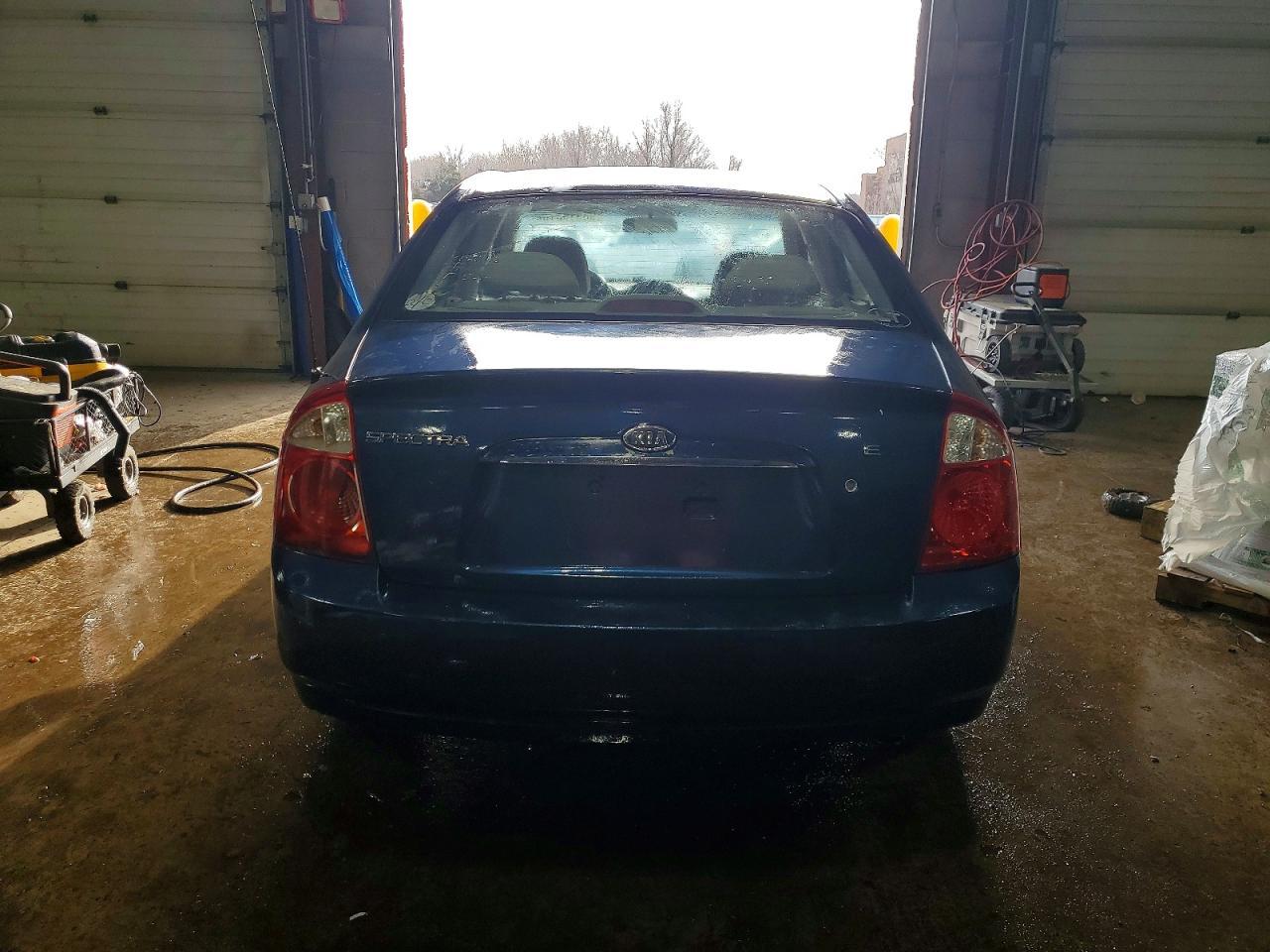 2005 Kia Spectra Lx - Image 6