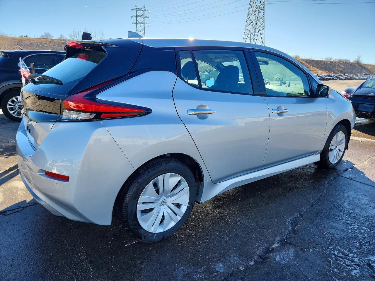 2025 Niss Leaf S - Фото 3
