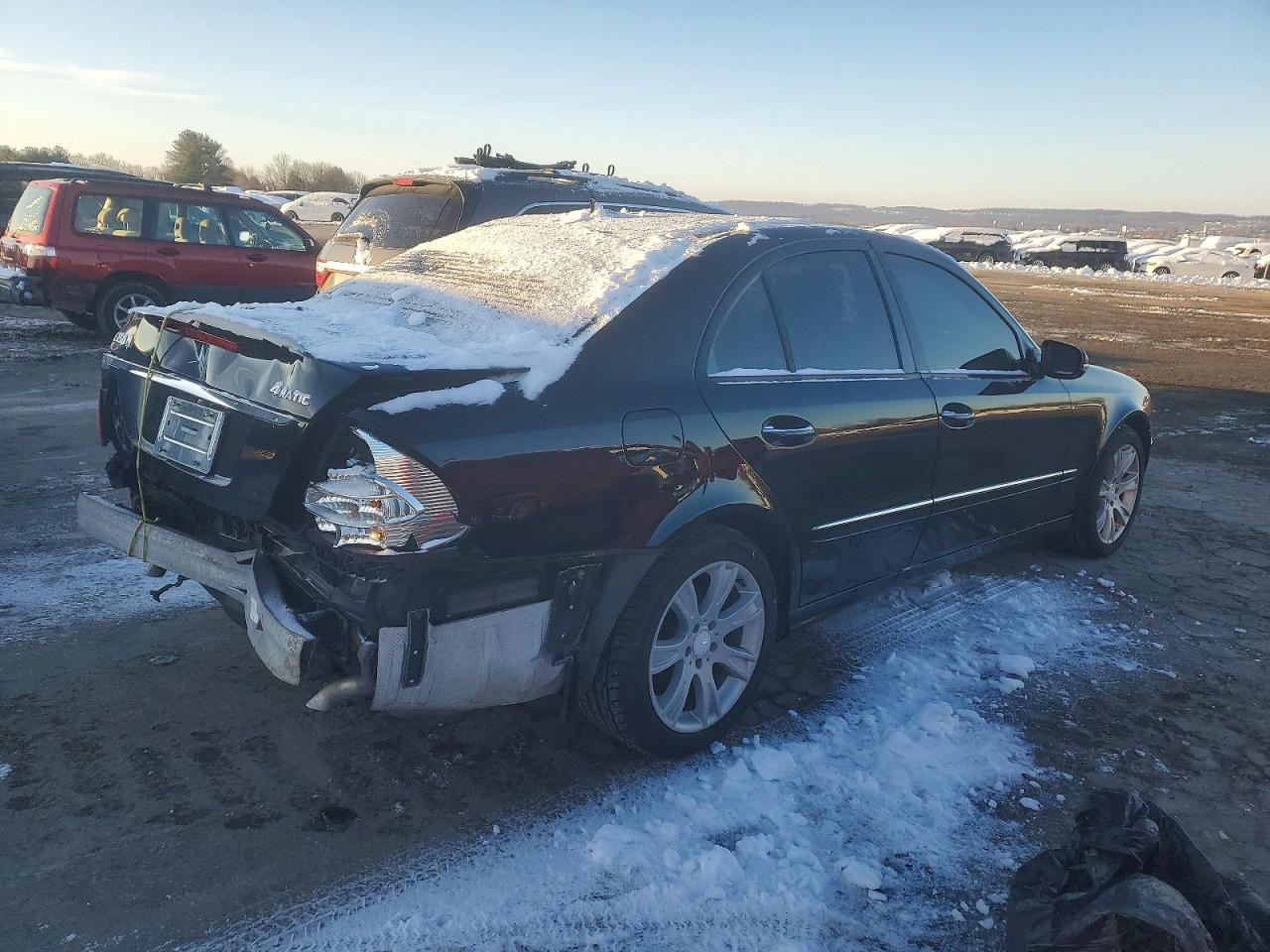 2009 Mercedes-Benz E 350 4Matic - Image 3