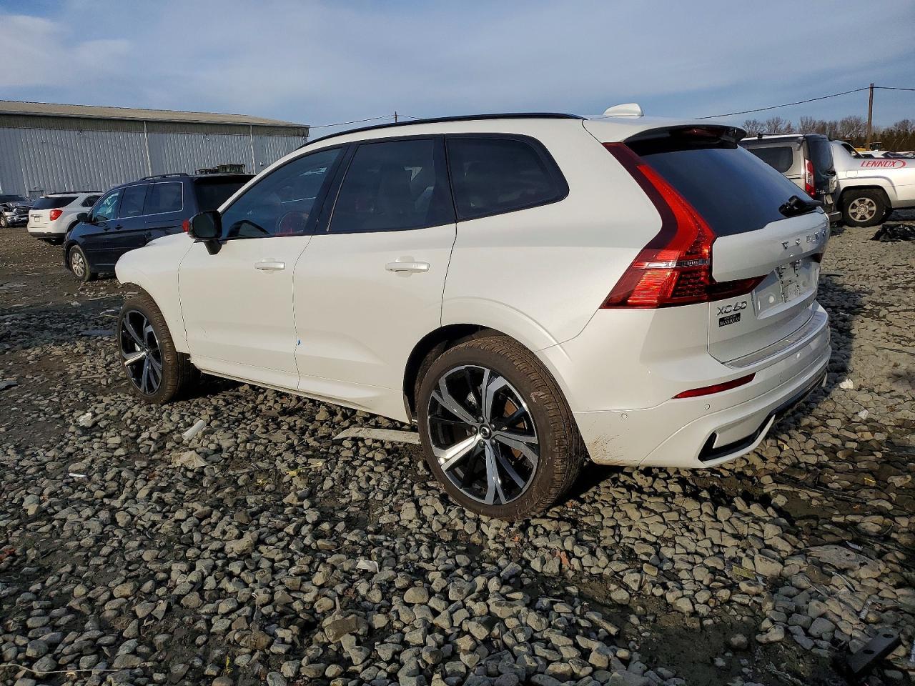 2025 Volvo Xc60 Ultra - Image 2