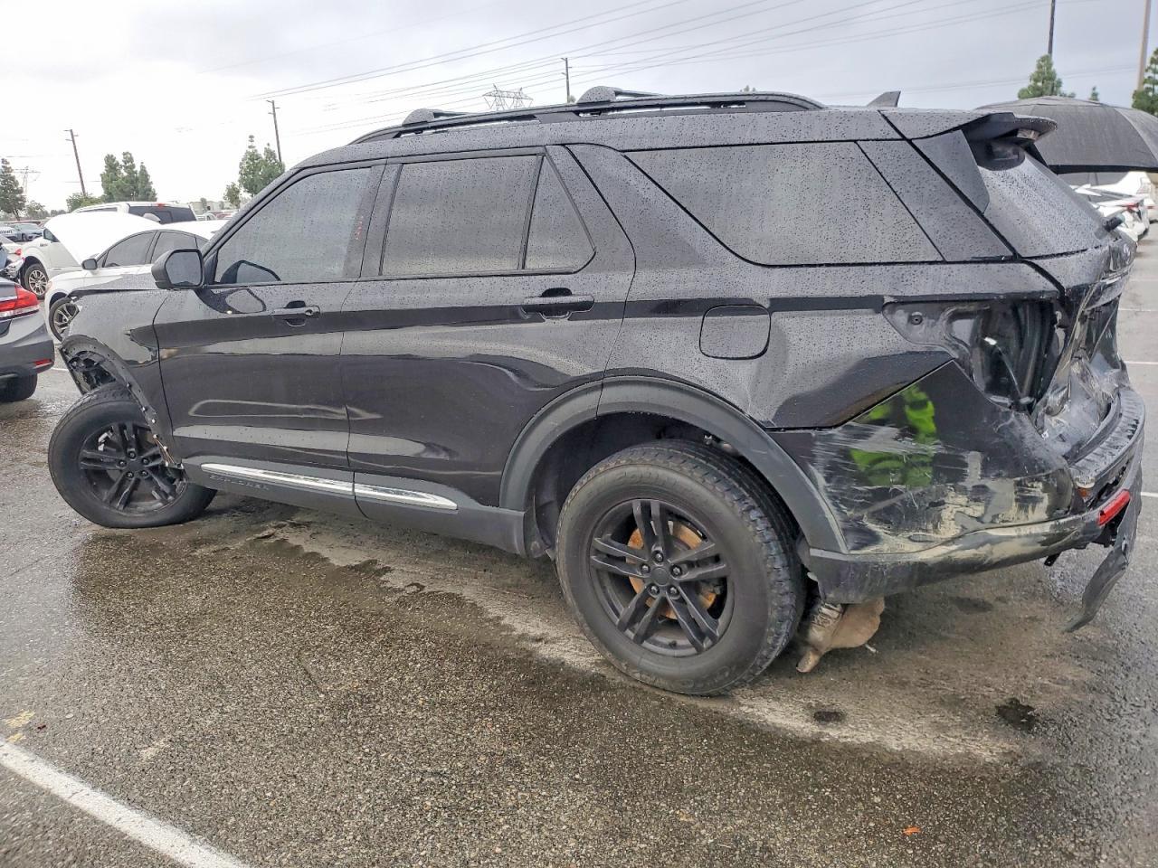 2024 Ford Explorer Xlt - Фото 2