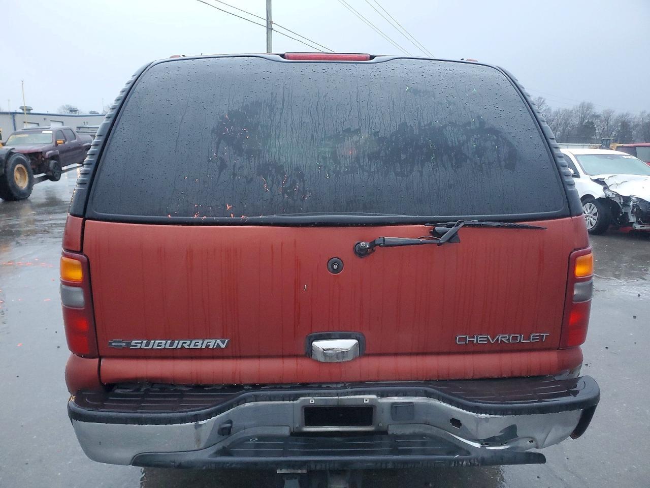 2001 Chevrolet Suburban C1500 - Image 6