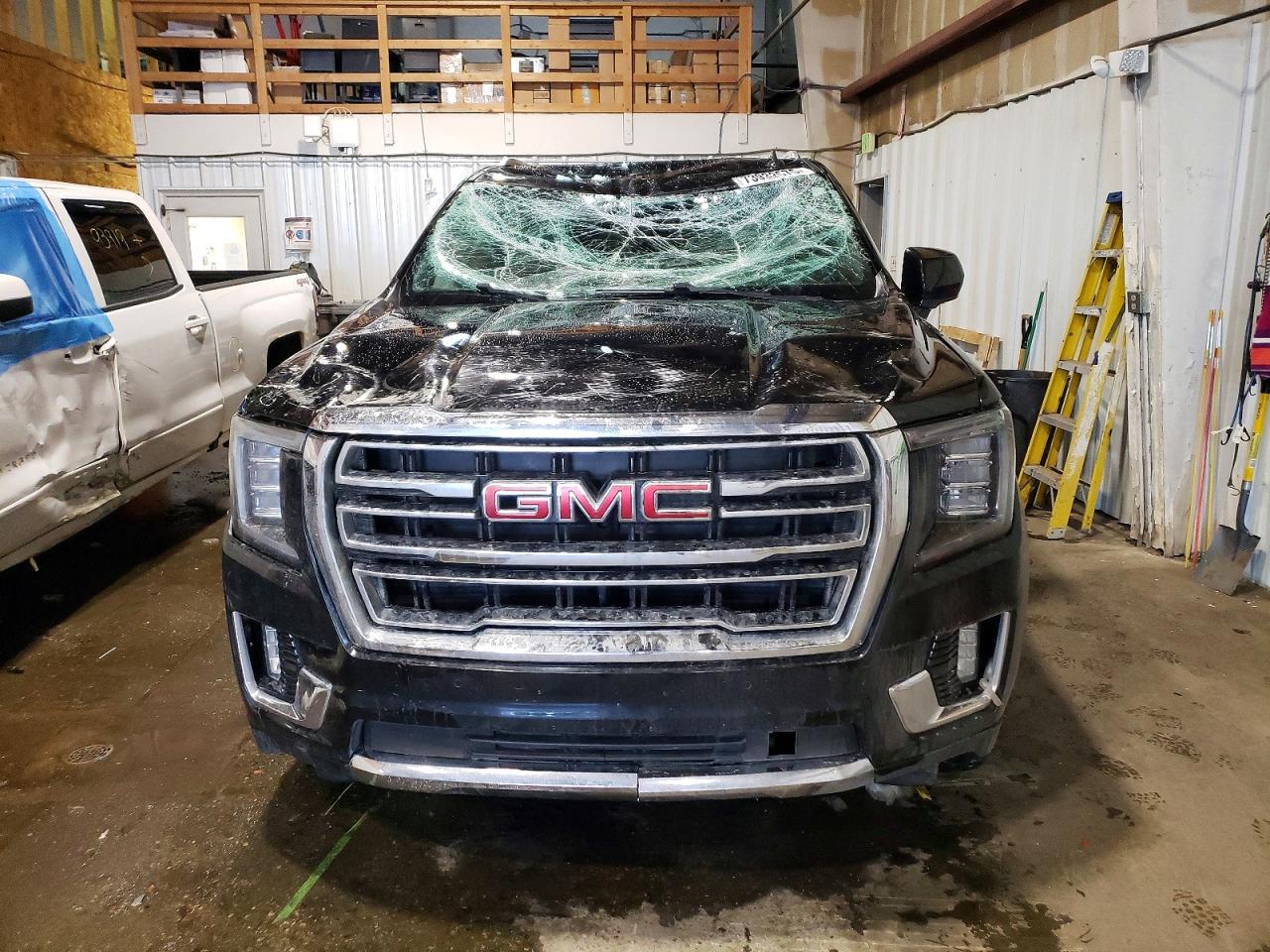 2021 GMC Yukon Slt - Фото 5