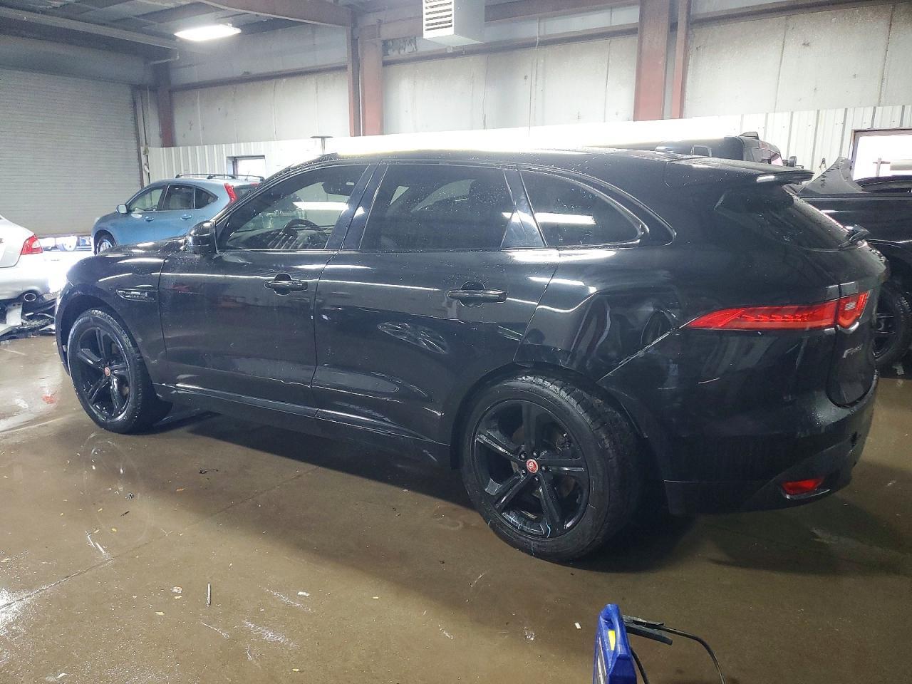 2020 Jaguar F-Pace R - Sport - Фото 2