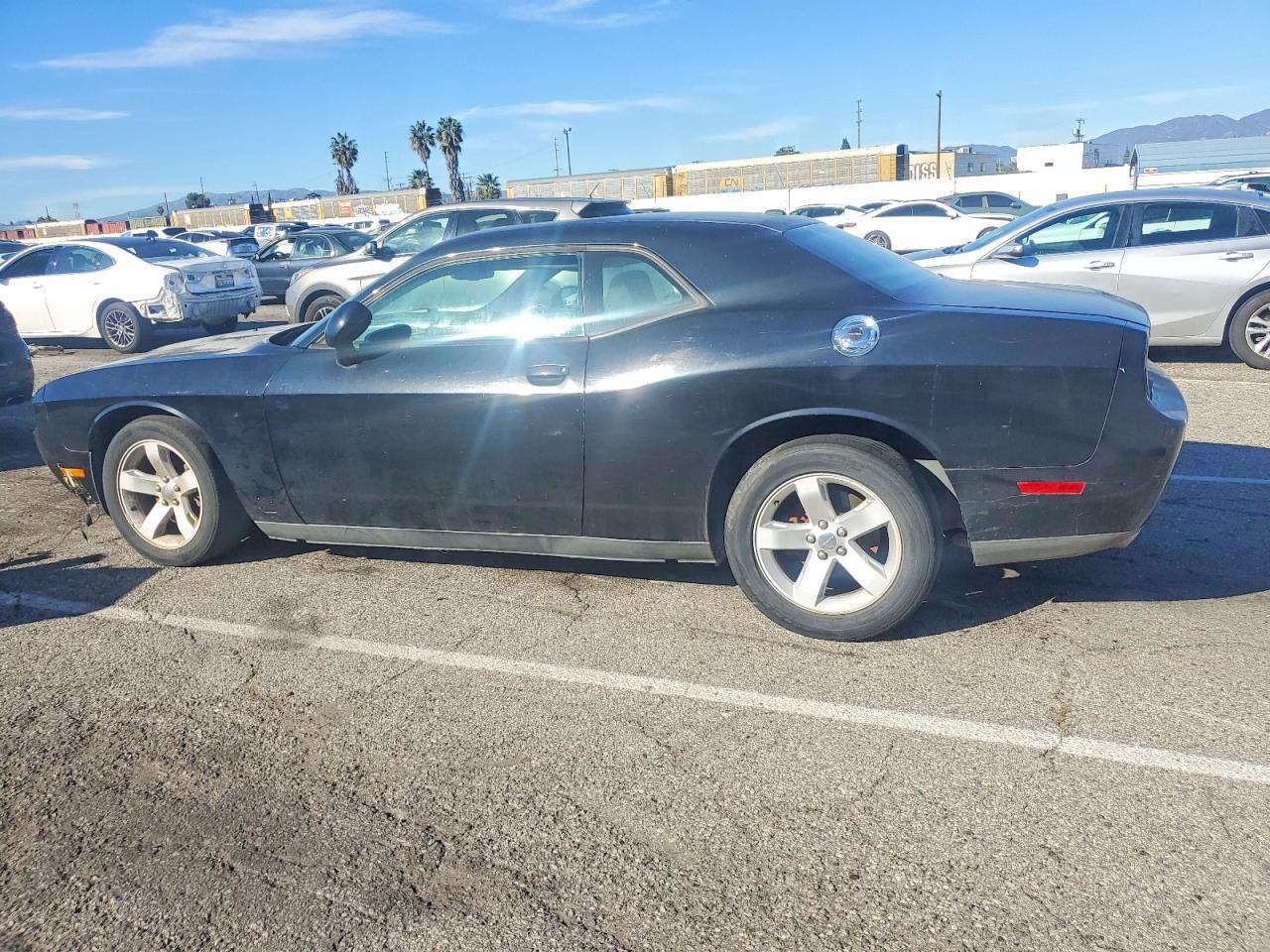 2013 Dodge Challenger Sxt - Фото 2