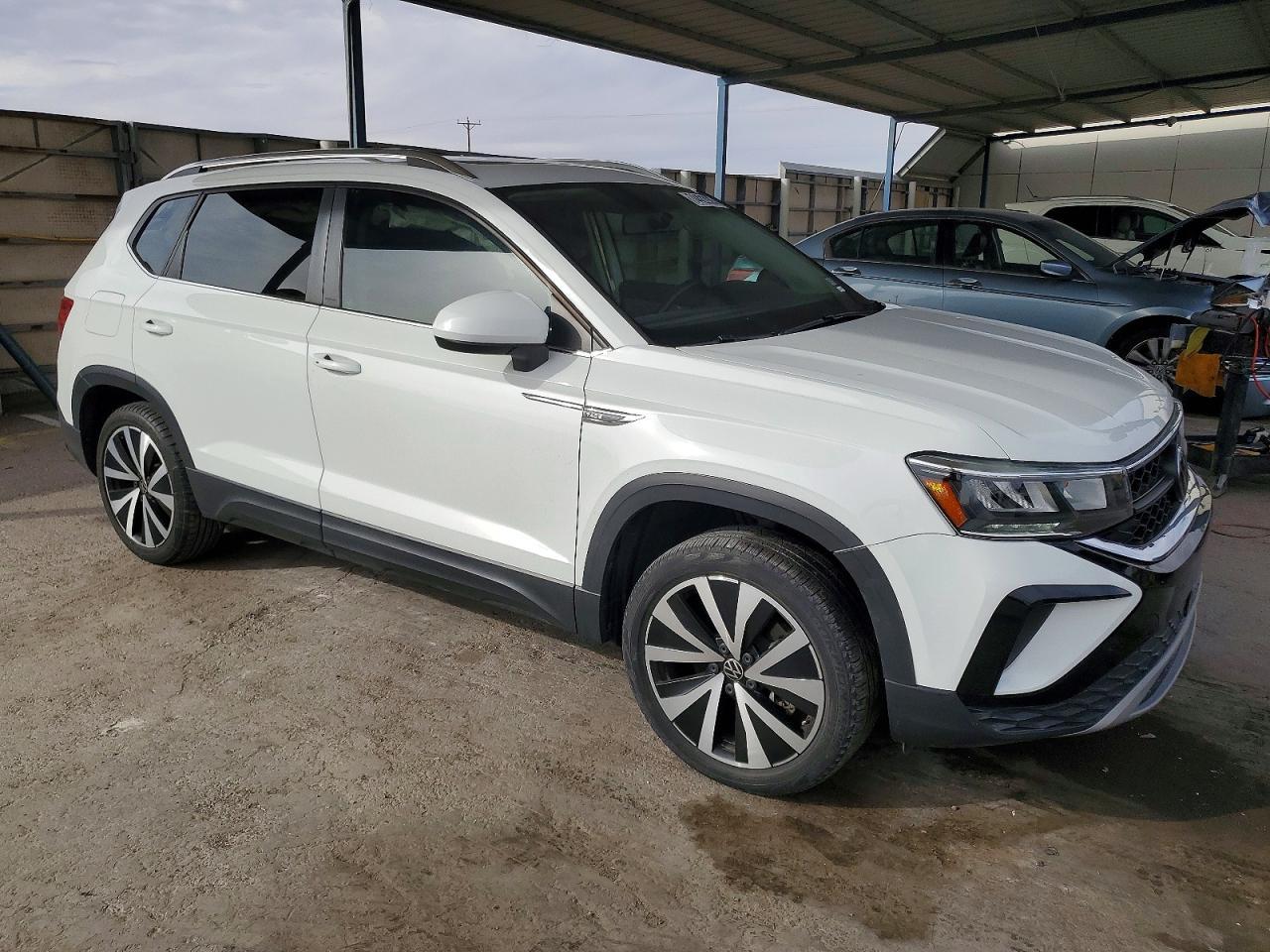 2022 Volkswagen Taos Se - Фото 4