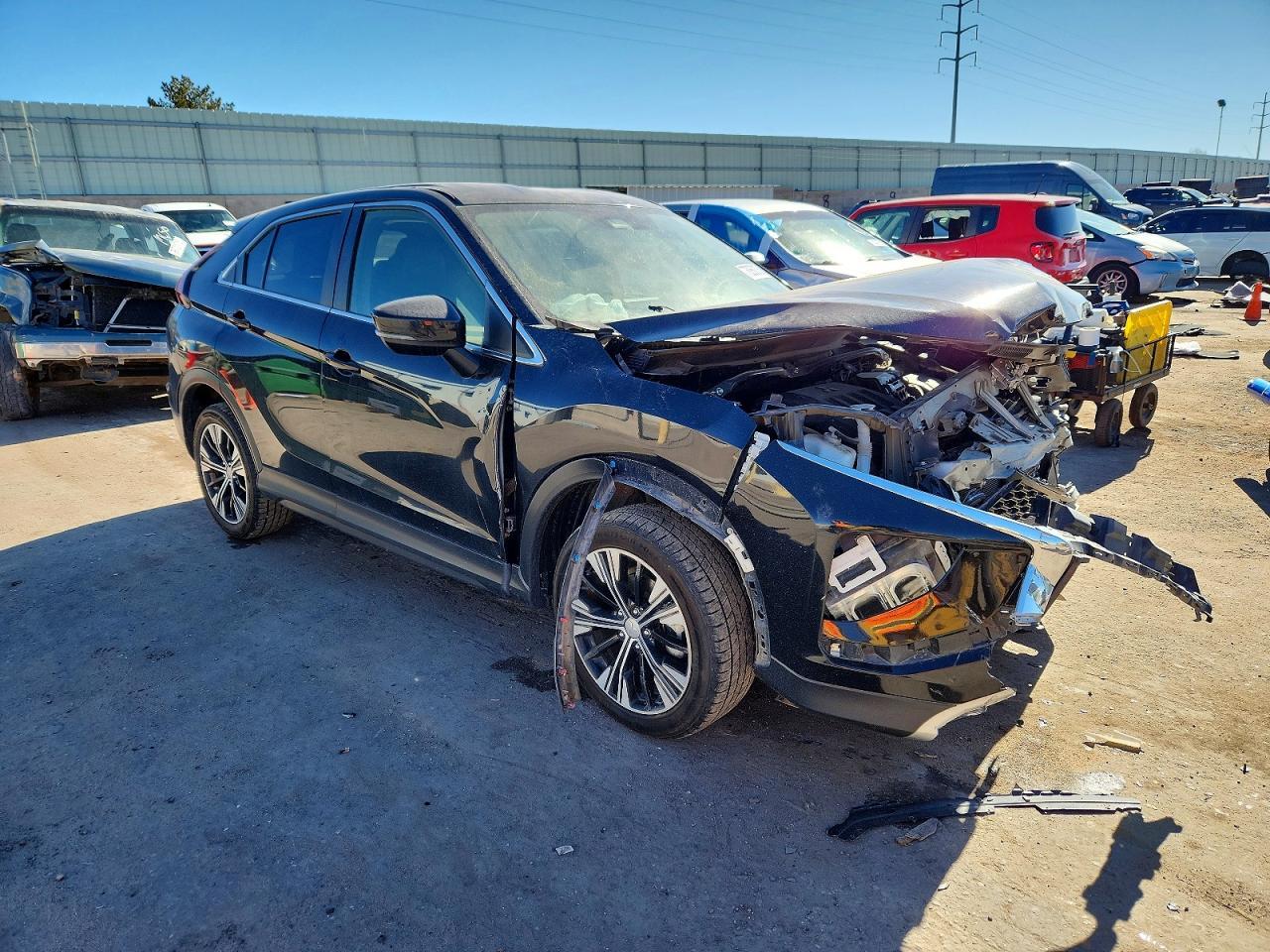 2022 Mitsubishi Eclipse Cross Se - Фото 4