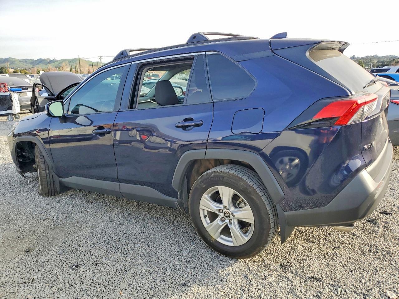 2020 Toyota Rav4 Xle - Фото 2