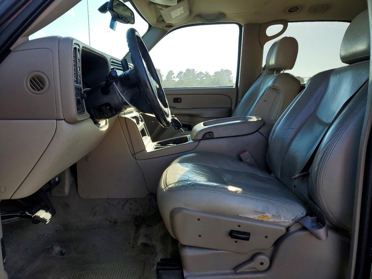2004 GMC Yukon Xl K1500 - Image 7