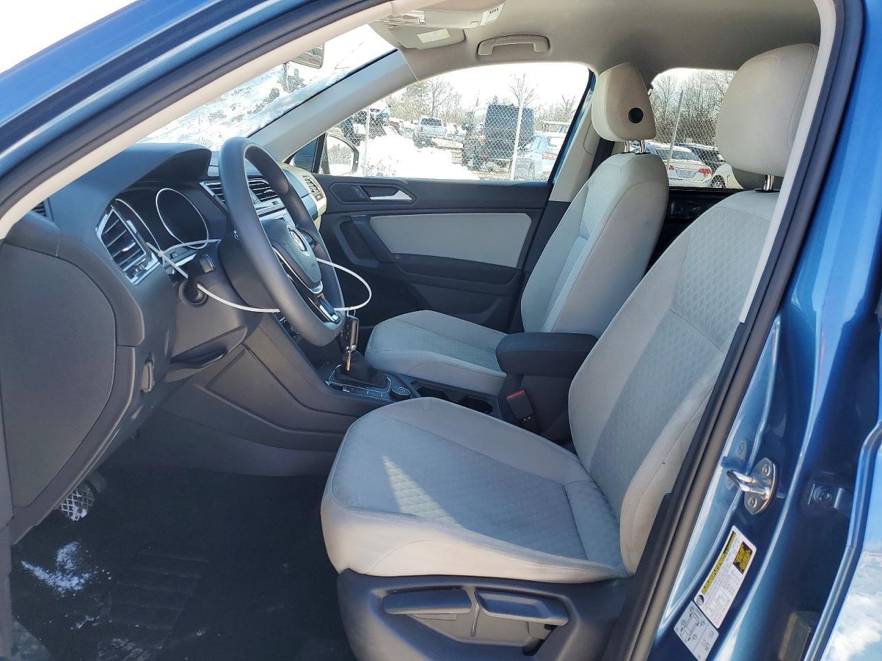 2019 Volkswagen Tiguan S - Фото 7