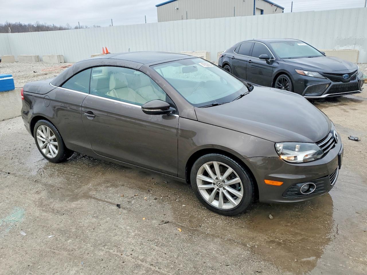 2016 Volkswagen Eos Komfort - Фото 4