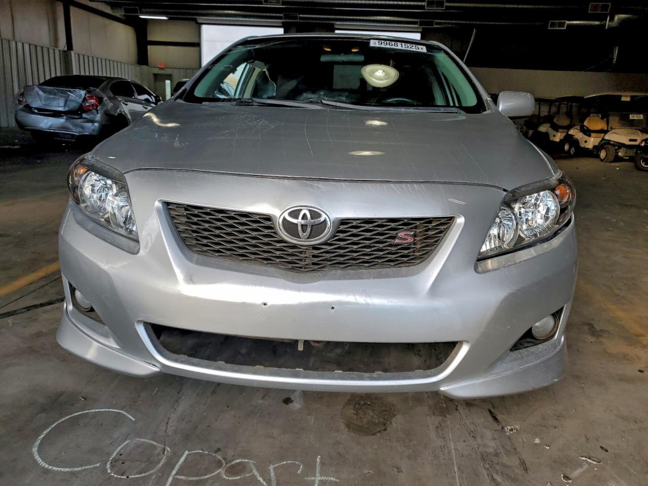 2010 Toyota Corolla Base - Фото 5