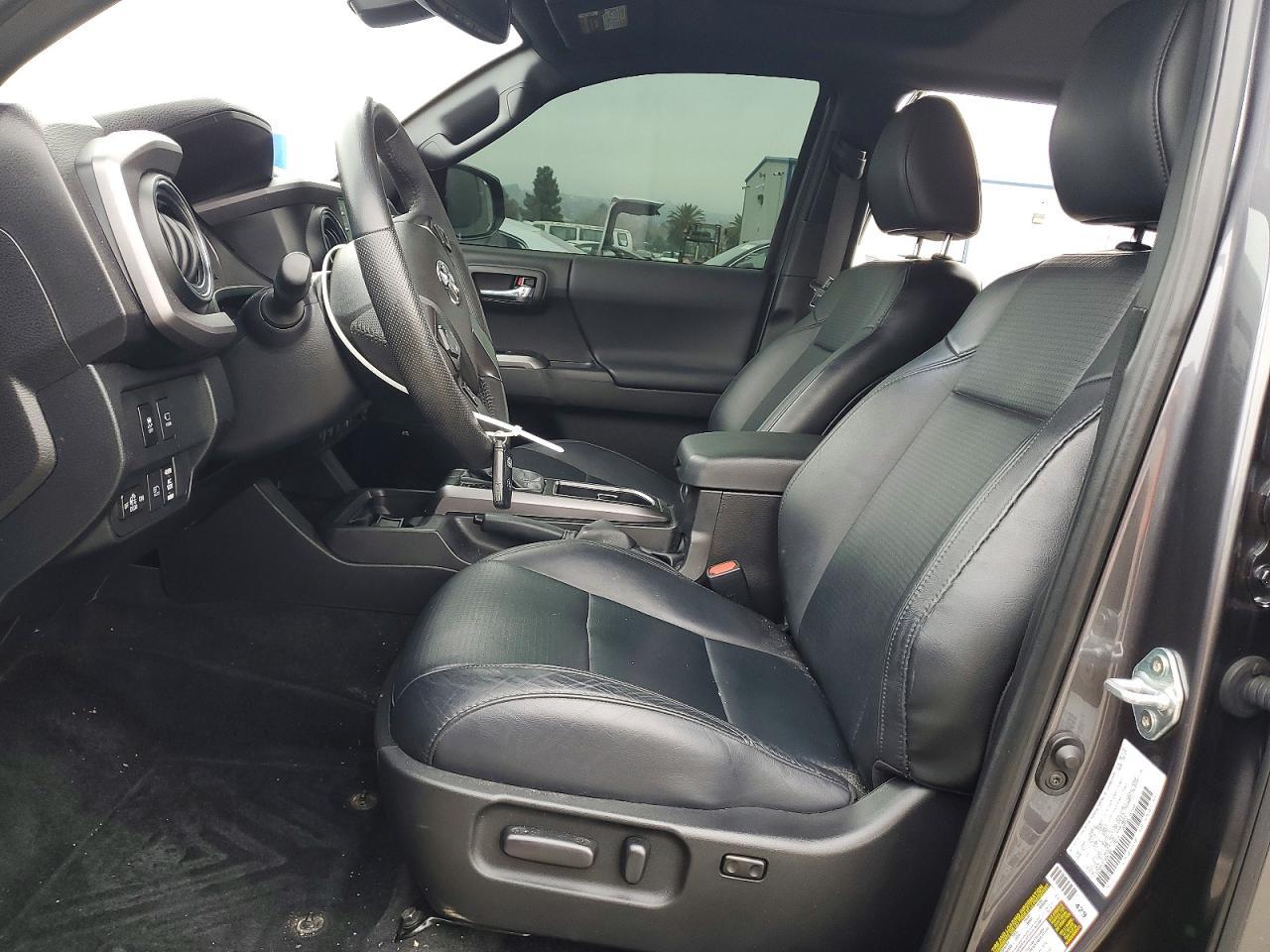 2023 Toyota Tacoma Double Cab - Image 7