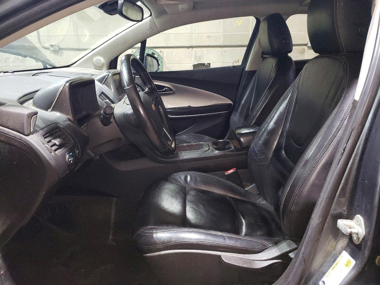 2011 Chev Volt - Image 7