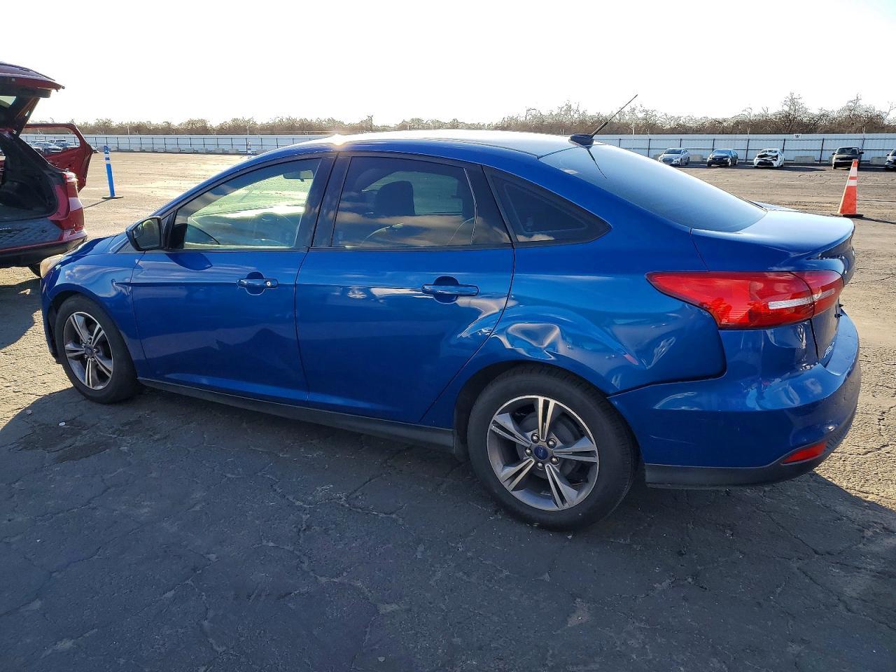2018 Ford Focus Se - Image 2