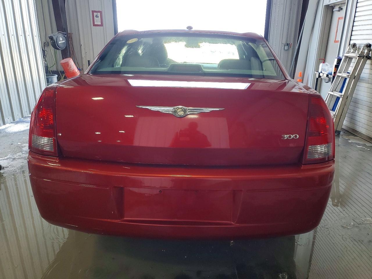 2007 Chrysler 300 - Image 6
