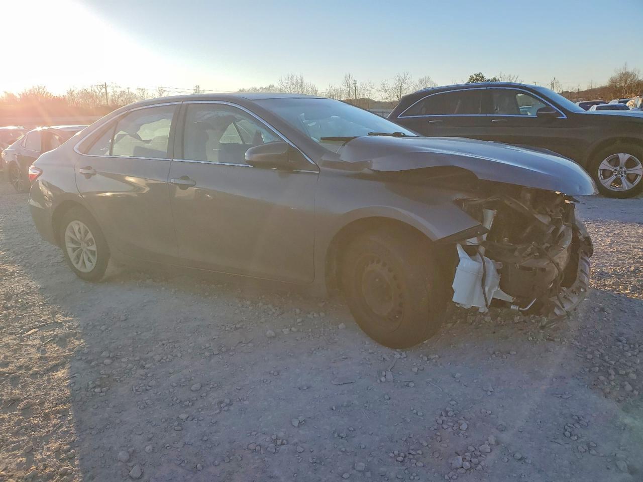 2015 Toyota Camry Le - Фото 4