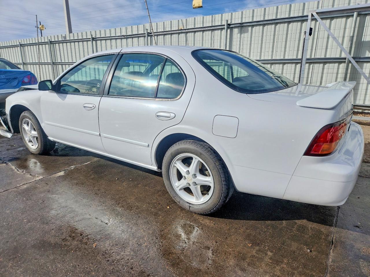 1998 Nissan Maxima Gxe - Image 2