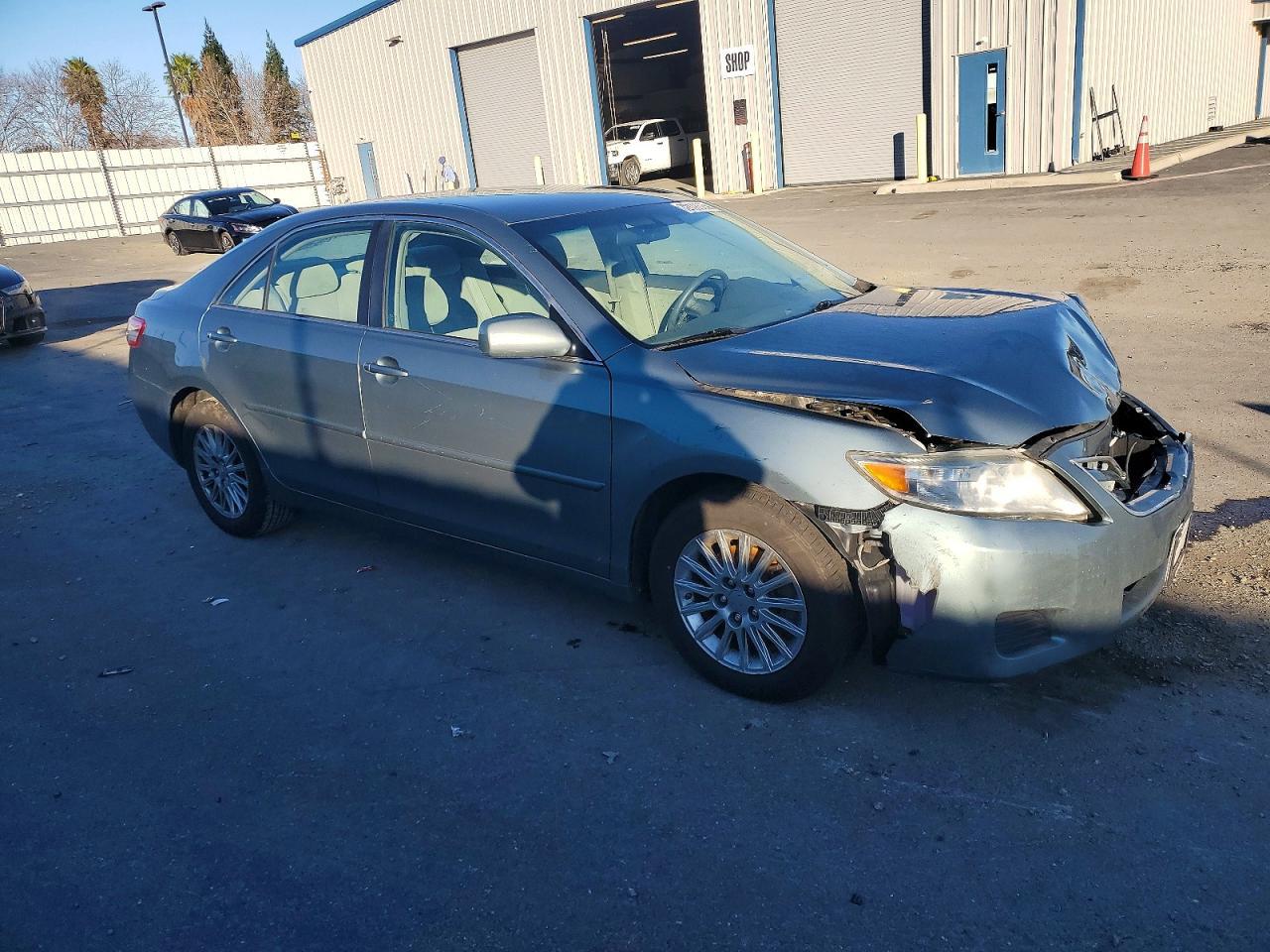 2010 Toyota Camry Base - Фото 4