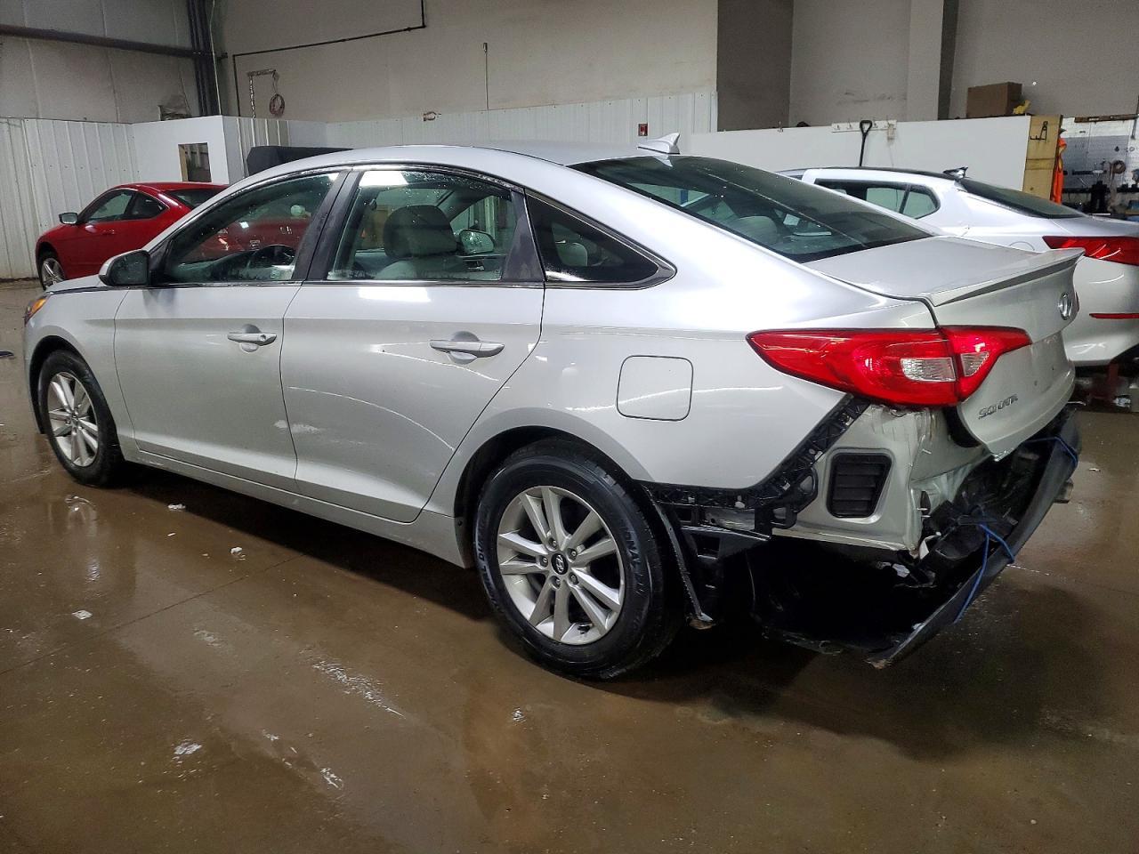 2016 Hyundai Sonata Se - Image 2