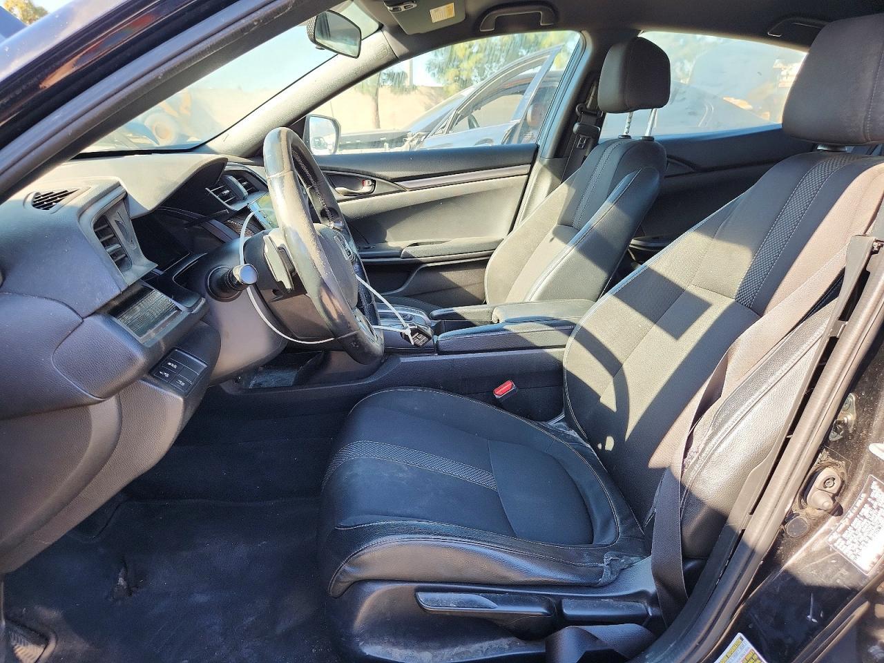 2020 Honda Civic Sport - Фото 7